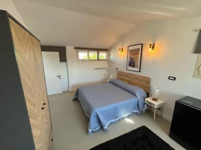 Roof In *